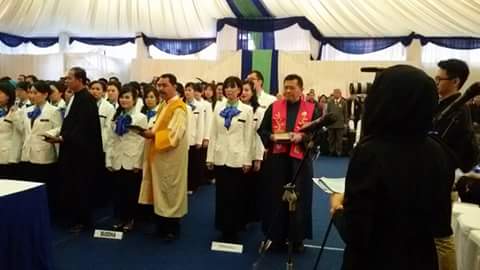 Upacara Pelantikan dan Pengambilan Sumpah Apoteke