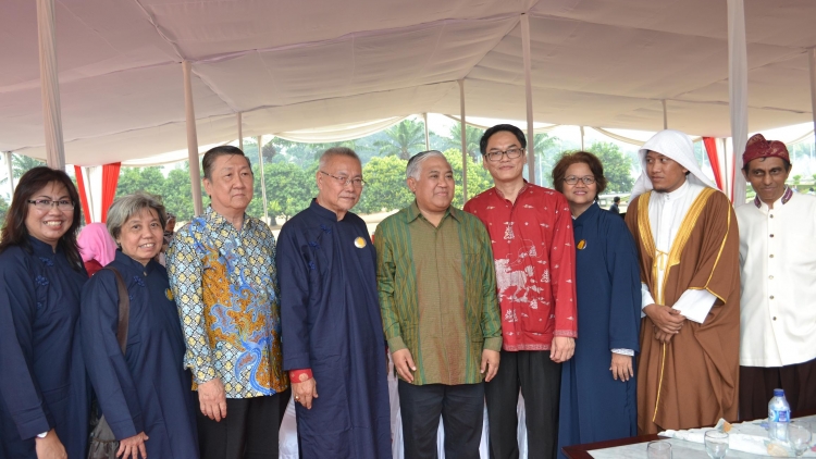Peringatan Hari Perdamaian Dunia & Deklarasi Indonesia Bergerak Menyelamatkan Bumi 